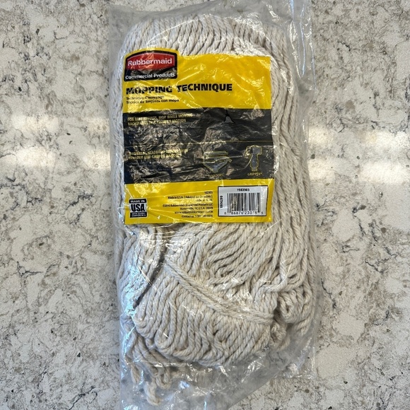 New Rubbermaid Loop ended Cotton Mop Refill - Picture 2 of 4